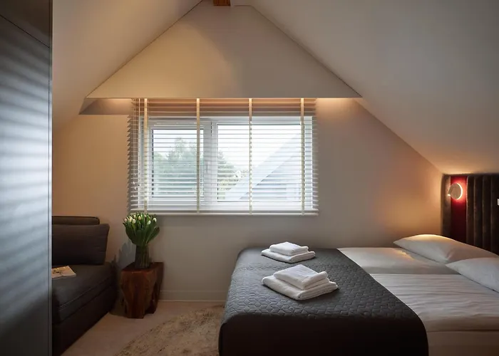 Skarpa * Ustronie Morskie